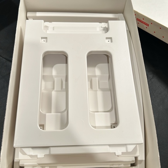 American Girl Bitty Baby changing table . - Picture 5 of 5